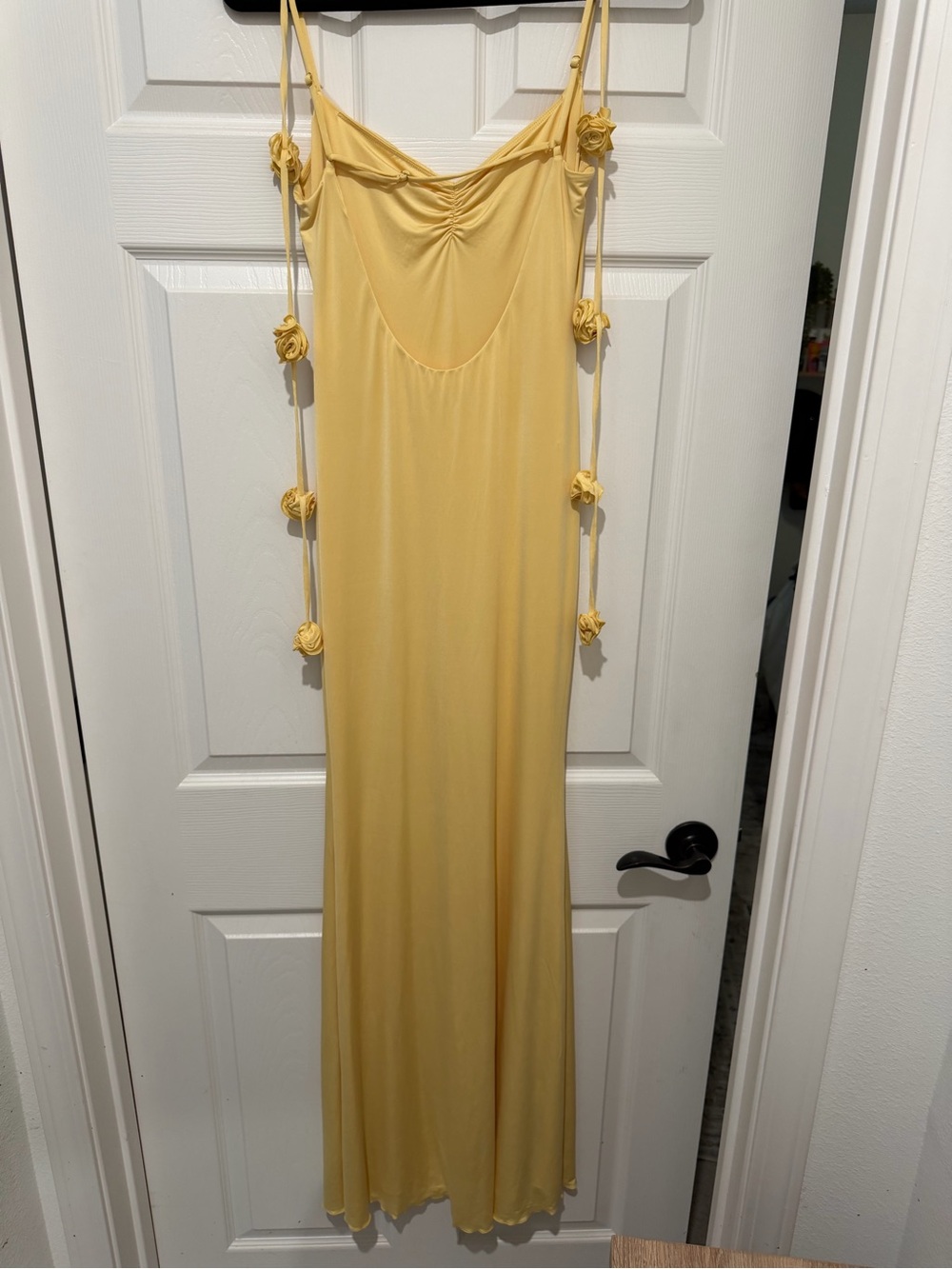 Oh Polly Yellow Backless Maxi Dress - Women - Picture 5 of 6